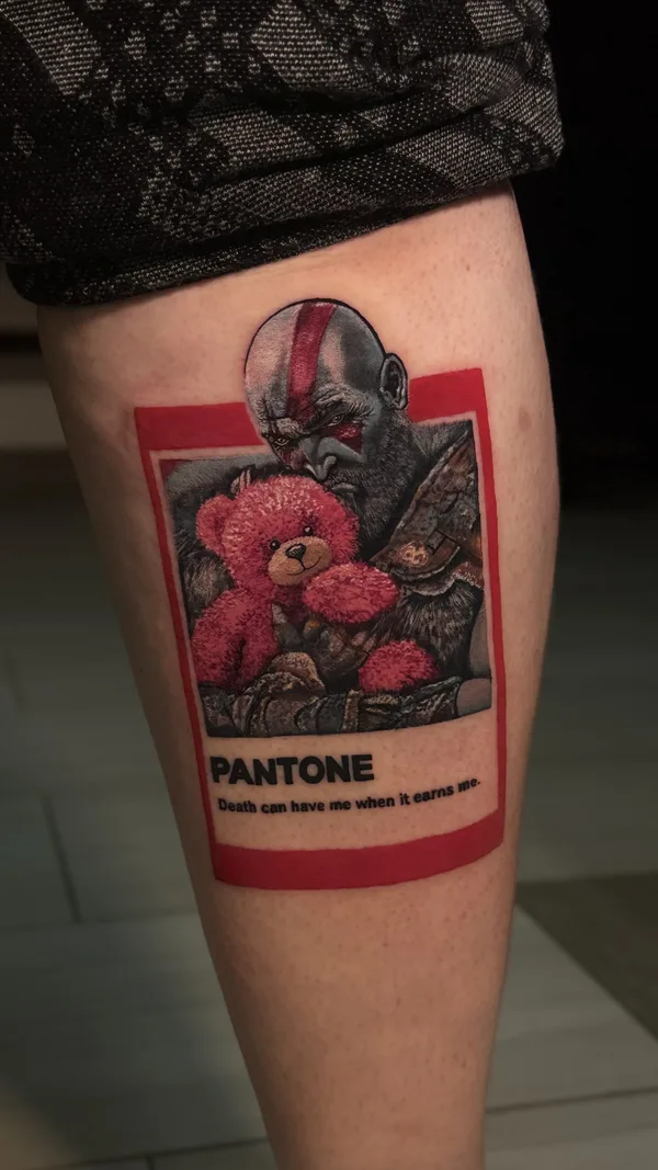 Тату в стилі мікрореалізм, pantone — робота студії ANTWOOD, Харків